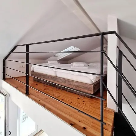 بيت للعطل Penthouse In Old Dalmatian House - Flybridge هفار