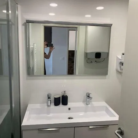بيت للعطل Penthouse In Old Dalmatian House - Flybridge