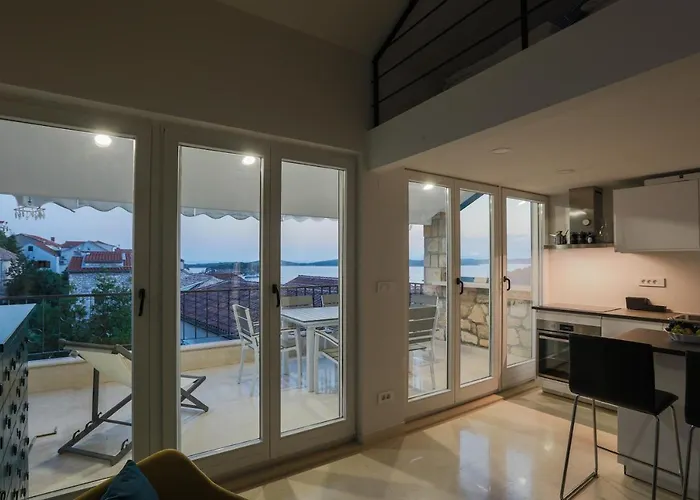 Dom wakacyjny Penthouse In Old Dalmatian House - Flybridge *