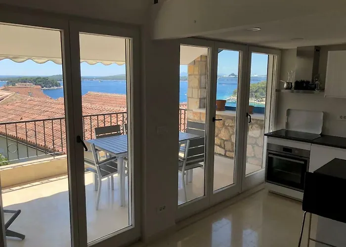 Dom wakacyjny Penthouse In Old Dalmatian House - Flybridge *