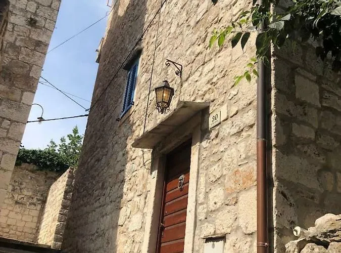Penthouse In Old Dalmatian House - Flybridge Dom wakacyjny *