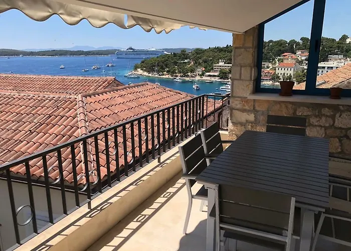 Penthouse In Old Dalmatian House - Flybridge Dom wakacyjny