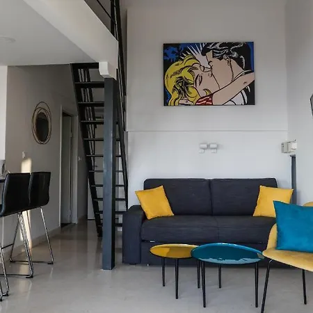 Penthouse In Old Dalmatian House - Flybridge * Hvar Town