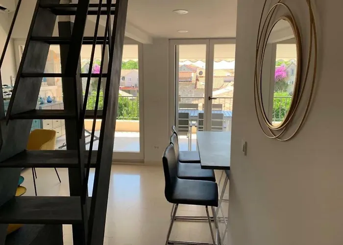 Hébergement de vacances Penthouse In Old Dalmatian House - Flybridge *